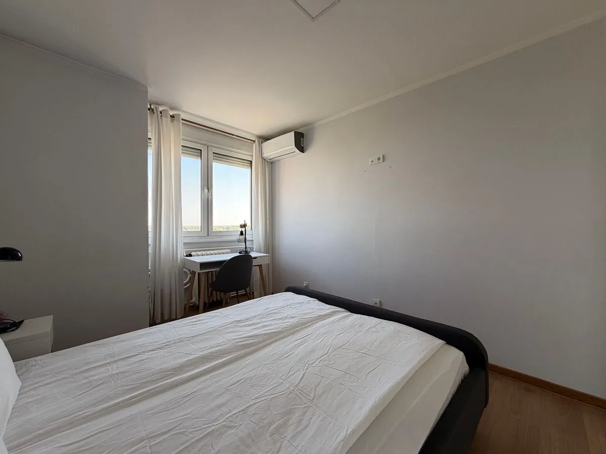 Izdavanje, trosoban stan, 67m², Novi Beograd Blok 21, Novi Beograd Sve Podlokacije