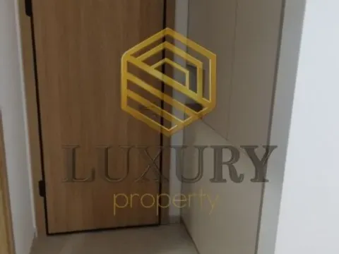 Prodaja, jednosoban stan, 45m², City Kvart, Podgorica - image 5