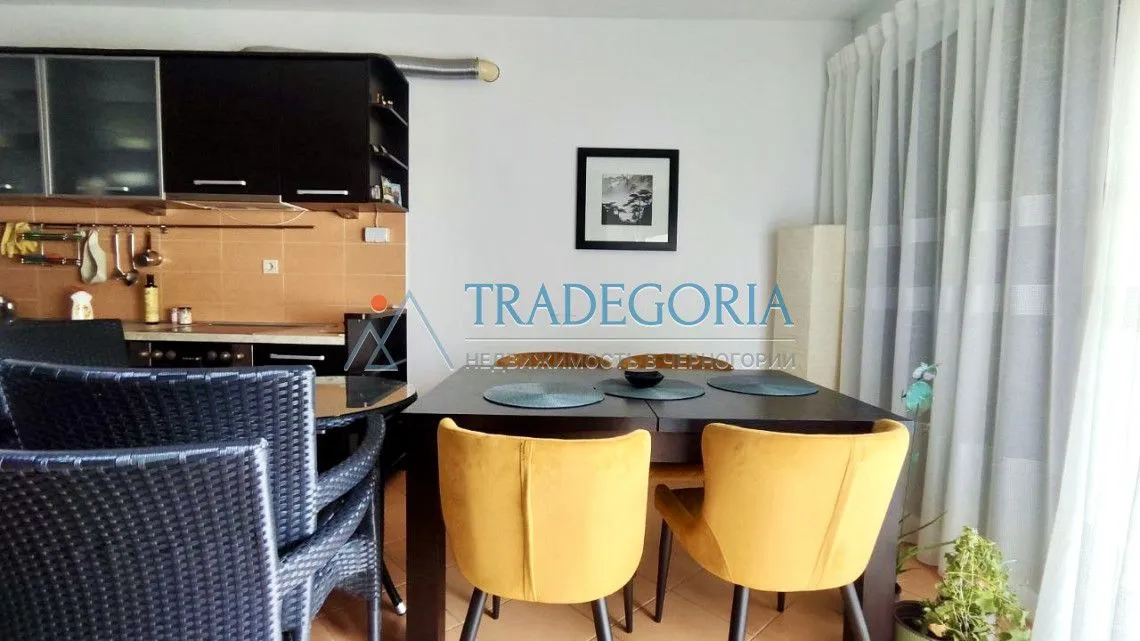 Prodaja, dvosoban stan, 90m², Petrovac, Budva