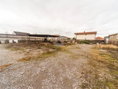 Izdavanje, poslovni prostor, 370m², Tuzi, Podgorica - image 5