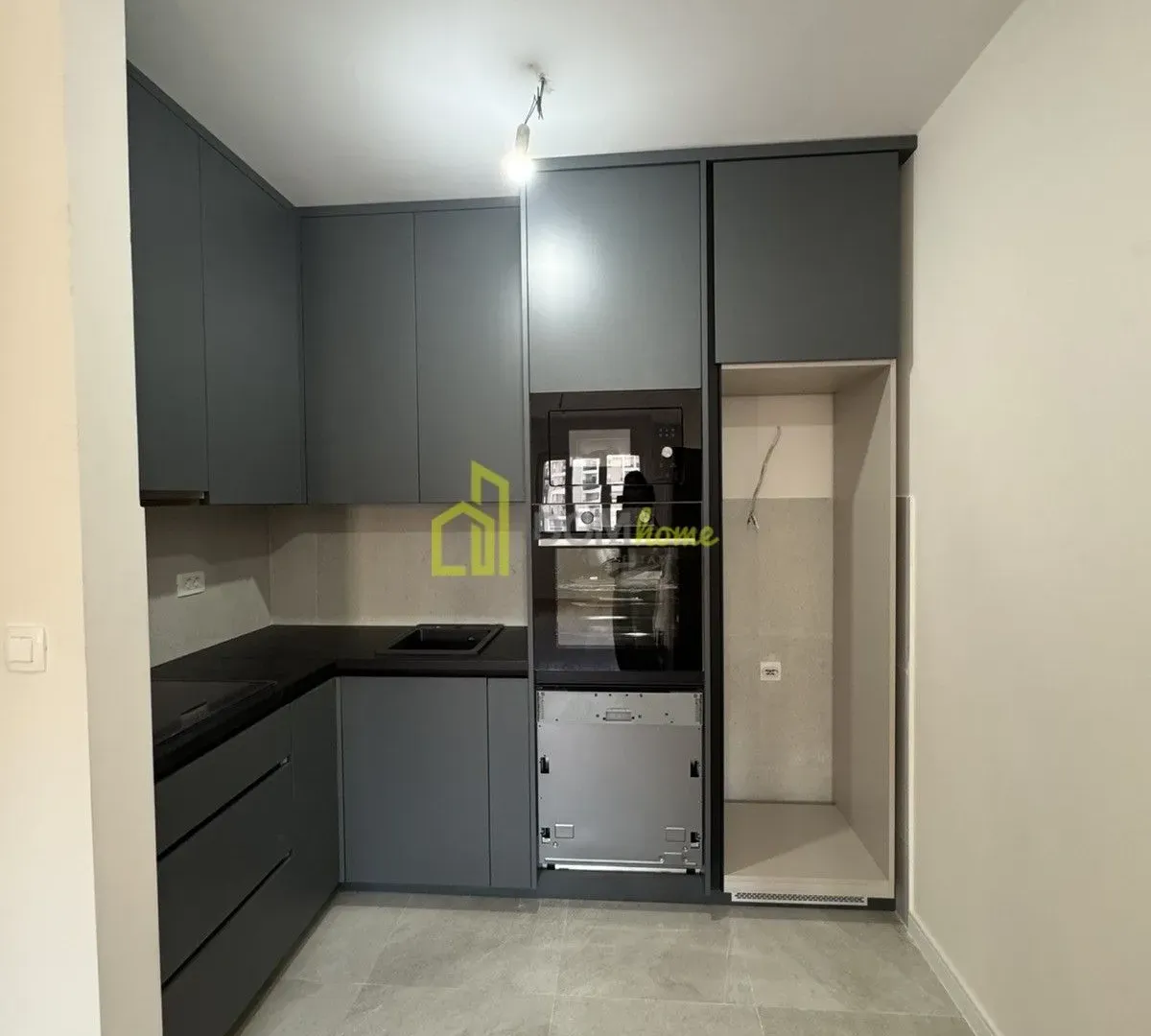 Prodaja, jednosoban stan, 49m², Central Point, Podgorica