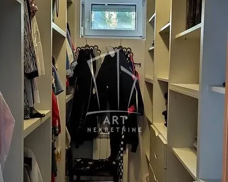 Prodaja, kuća, 427m², Voždovac Sve Podlokacije, Beograd - image 9