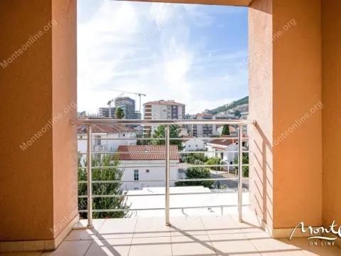 Sale, one bedroom apartment, 64m², Budva, Crna Gora - image 16