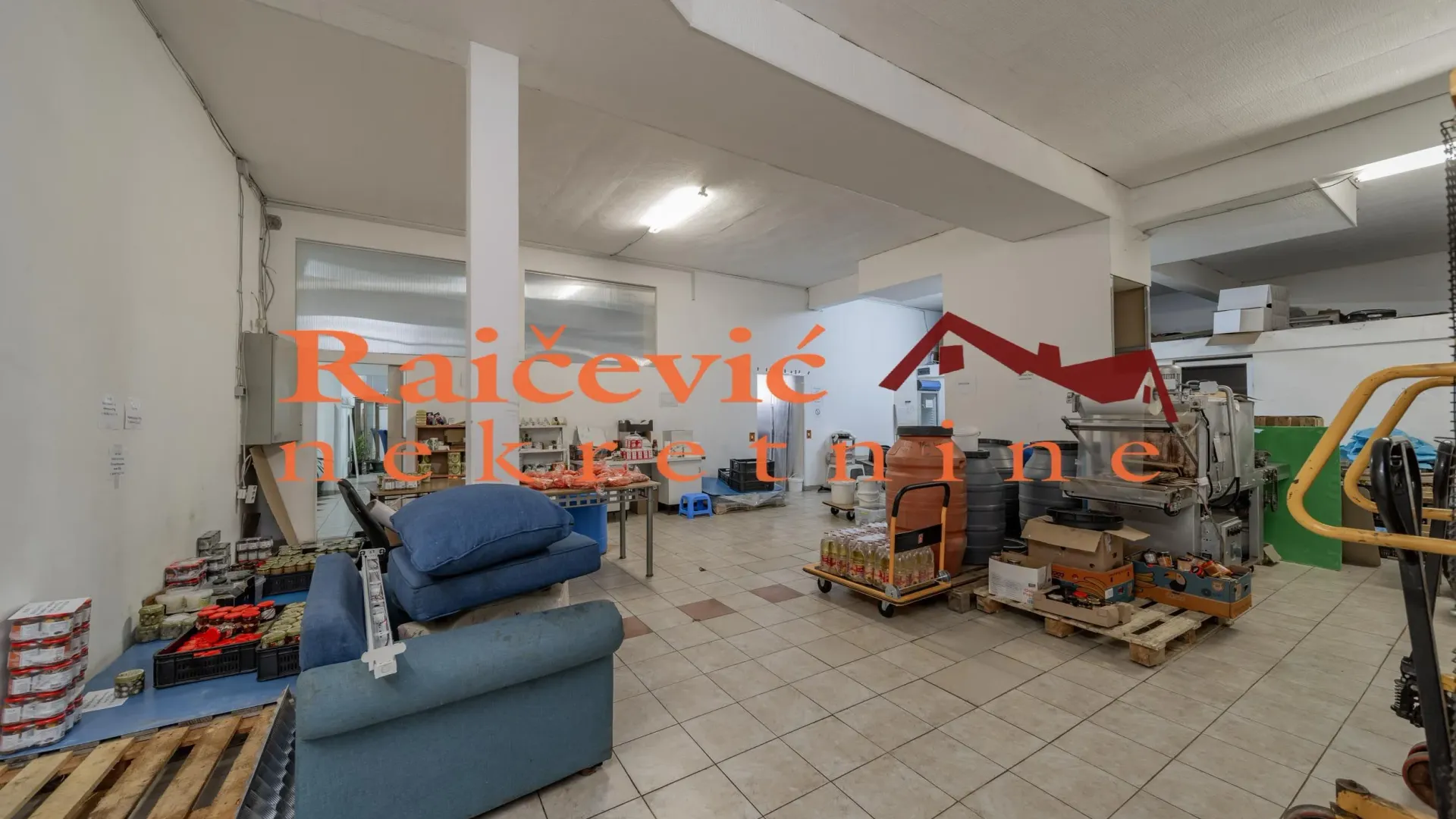 Prodaja, poslovni prostor, 315m², Vojvode Vlahovica, Beograd