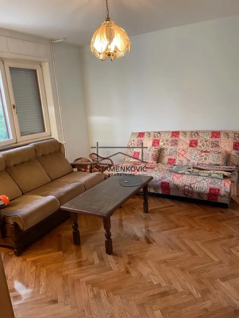 Prodaja, kuća, 200m², Bačka Palanka, Novi Sad