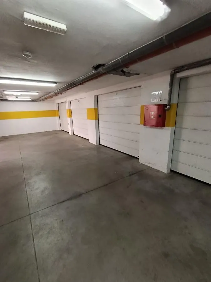 Rent, parking/garage, 17m², Socijalno, Novi Sad Sve Podlokacije