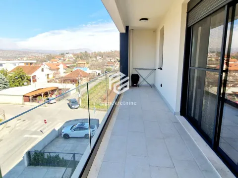 Rent, three bedroom apartment, 130m², Dalmatinska ulica, Podgorica - image 19