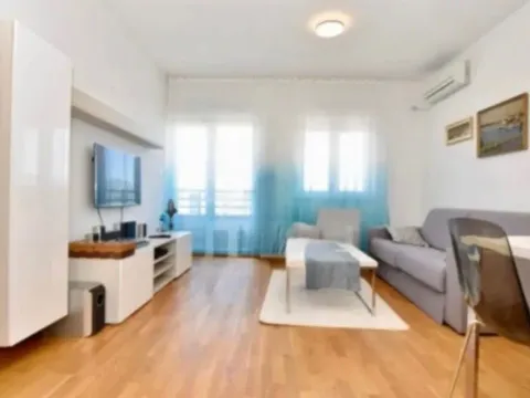 Prodaja, jednosoban stan, 51m², City Kvart, Podgorica