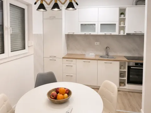 Rent, two bedroom apartment, 60m², Pobrežje, Podgorica - image 2