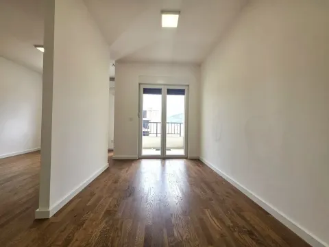 Rent, apartment, 72m², Zagorič, Podgorica - image 3