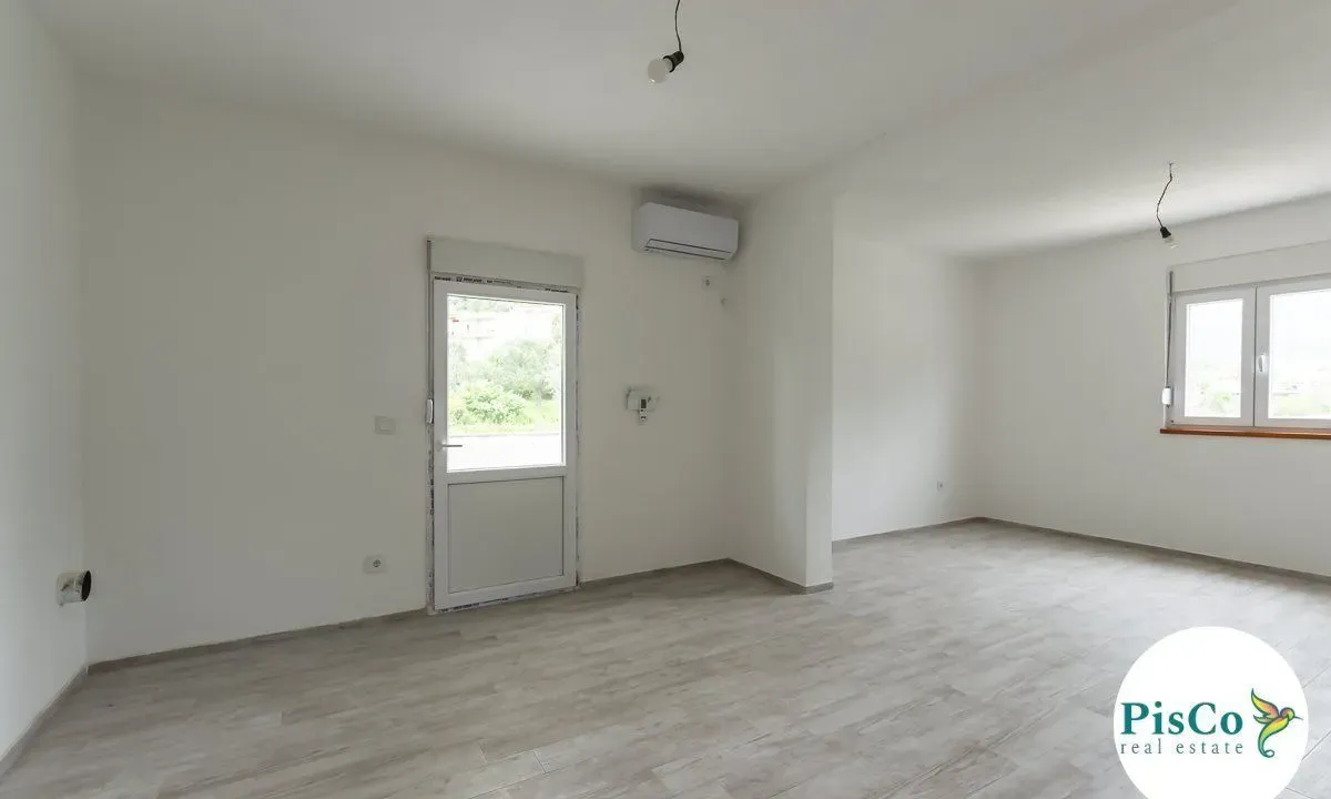 Prodaja, dvosoban stan, 60m², Bar, Crna Gora