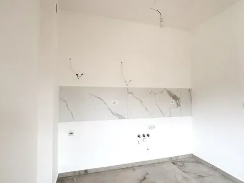 Prodaja, dvosoban stan, 64m², Vezirov Most, Podgorica - image 2