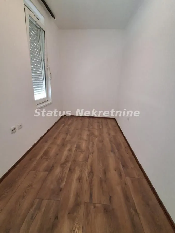 Prodaja, trosoban stan, 72m², Titel, Novi Sad