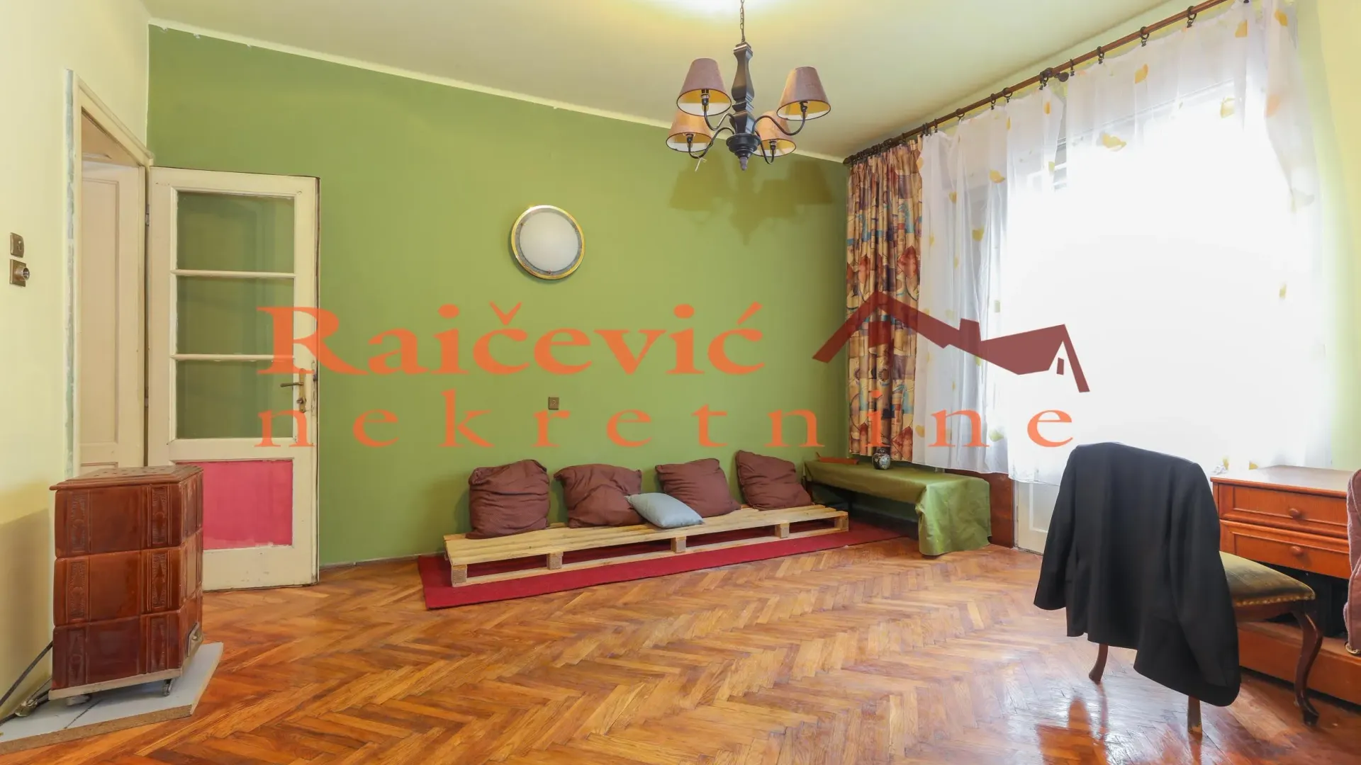 Sale, three bedroom apartment, 95m², Vračar, Šid