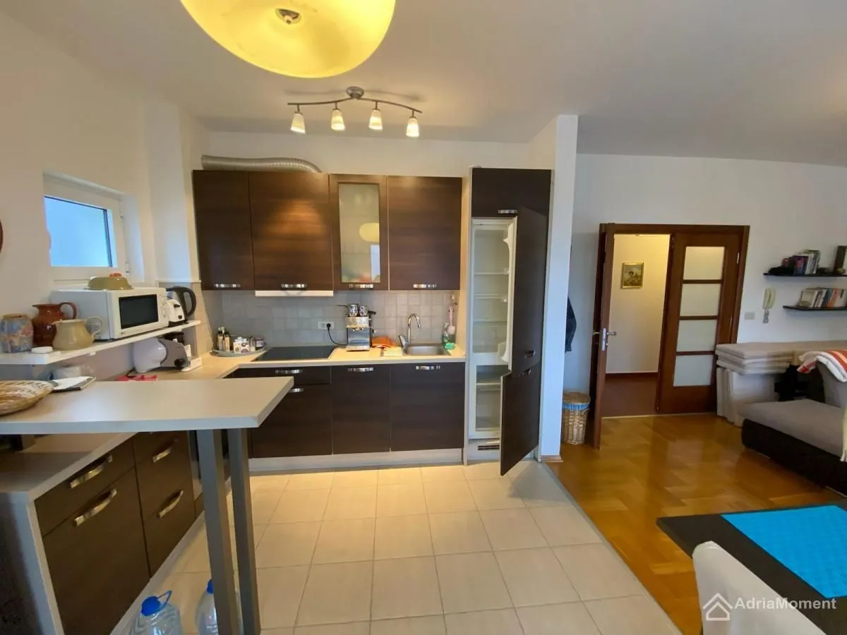 Sale, two bedroom apartment, 98m², Bečići, Budva