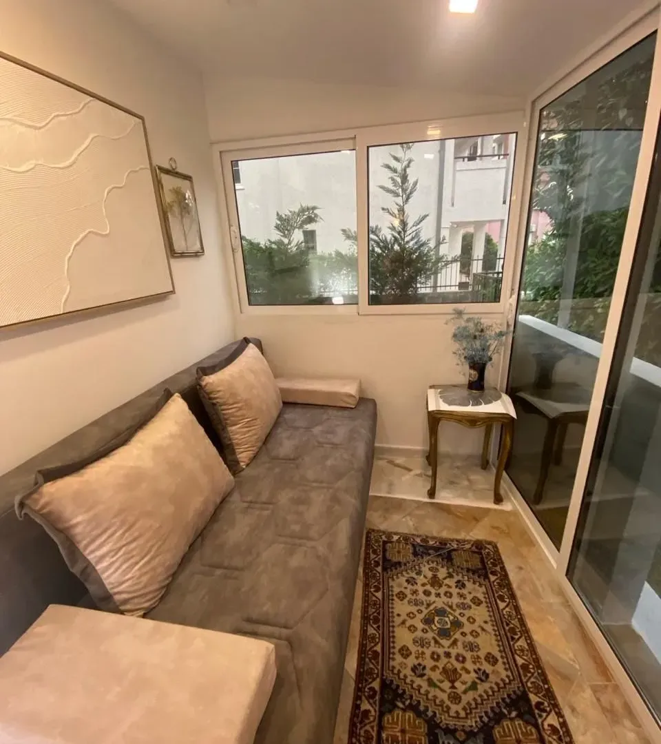 Izdavanje, stan, 32m², Budva, Crna Gora