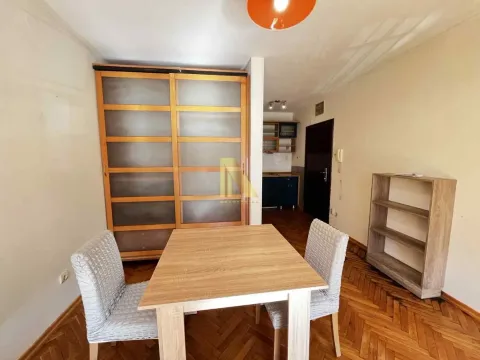 Izdavanje, garsonjera, 29m², Grbavica, Novi Sad Sve Podlokacije - image 5