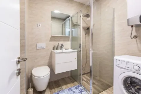 Rent, one bedroom apartment, 50m², Bečići, Budva - image 20