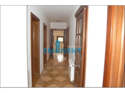 Izdavanje, stan, 300m², Savski Venac, Beograd - image 8