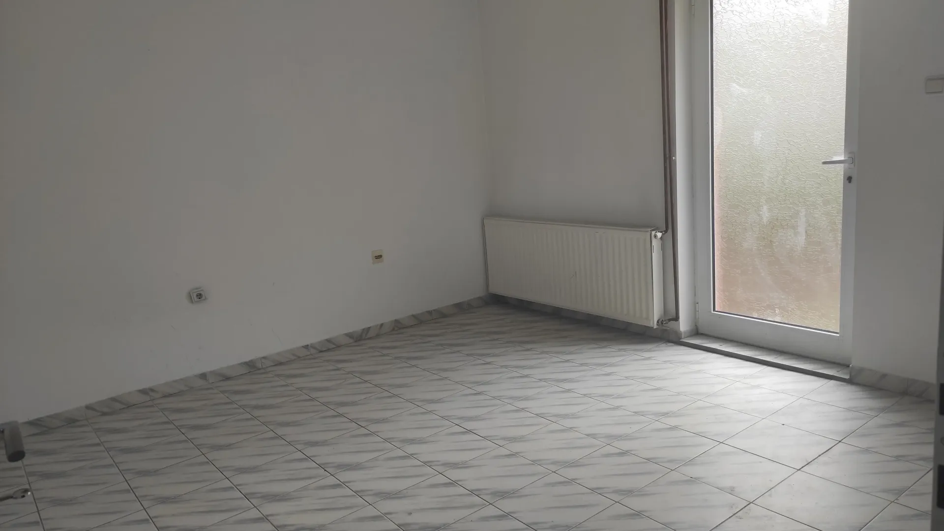 Rent, office space, 65m², Lazarevac, Beograd