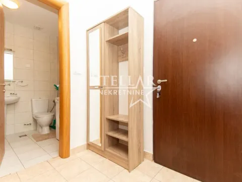 Prodaja, jednosoban stan, 37m², Stari Aerodrom, Podgorica - image 8
