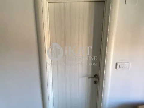 Izdavanje, kuća, 160m², Boleč, Grocka - image 11