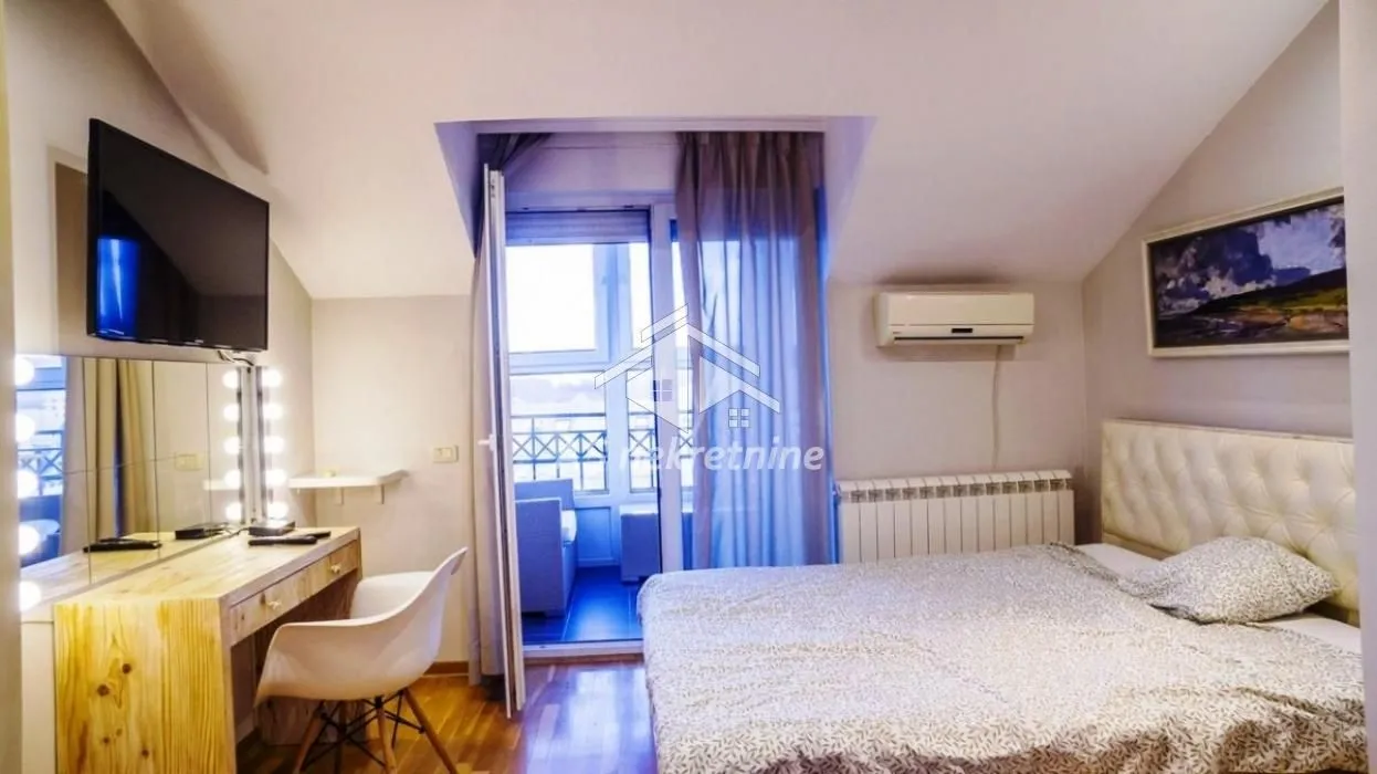 Rent, four bedroom apartment, 140m², Đeram Pijaca, Beograd