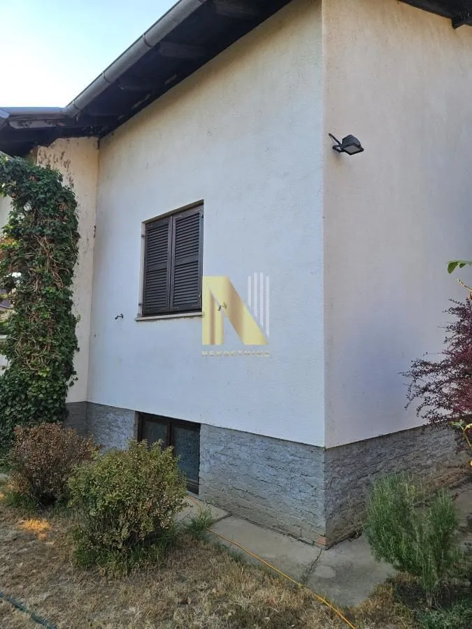 Prodaja, kuća, 331m², Veternik, Novi Sad Sve Podlokacije