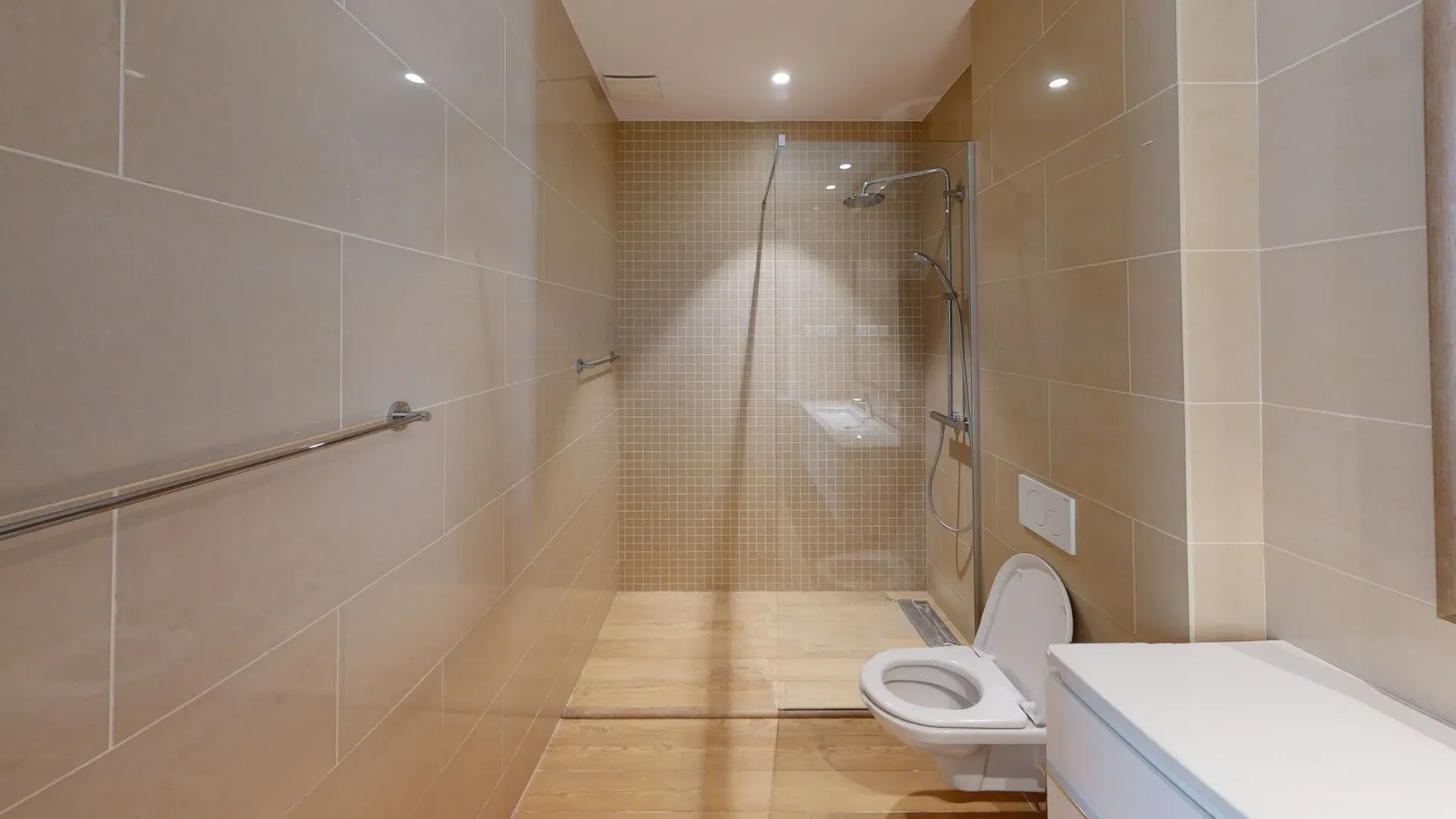 Sale, two bedroom apartment, 124m², Kotor, Crna Gora