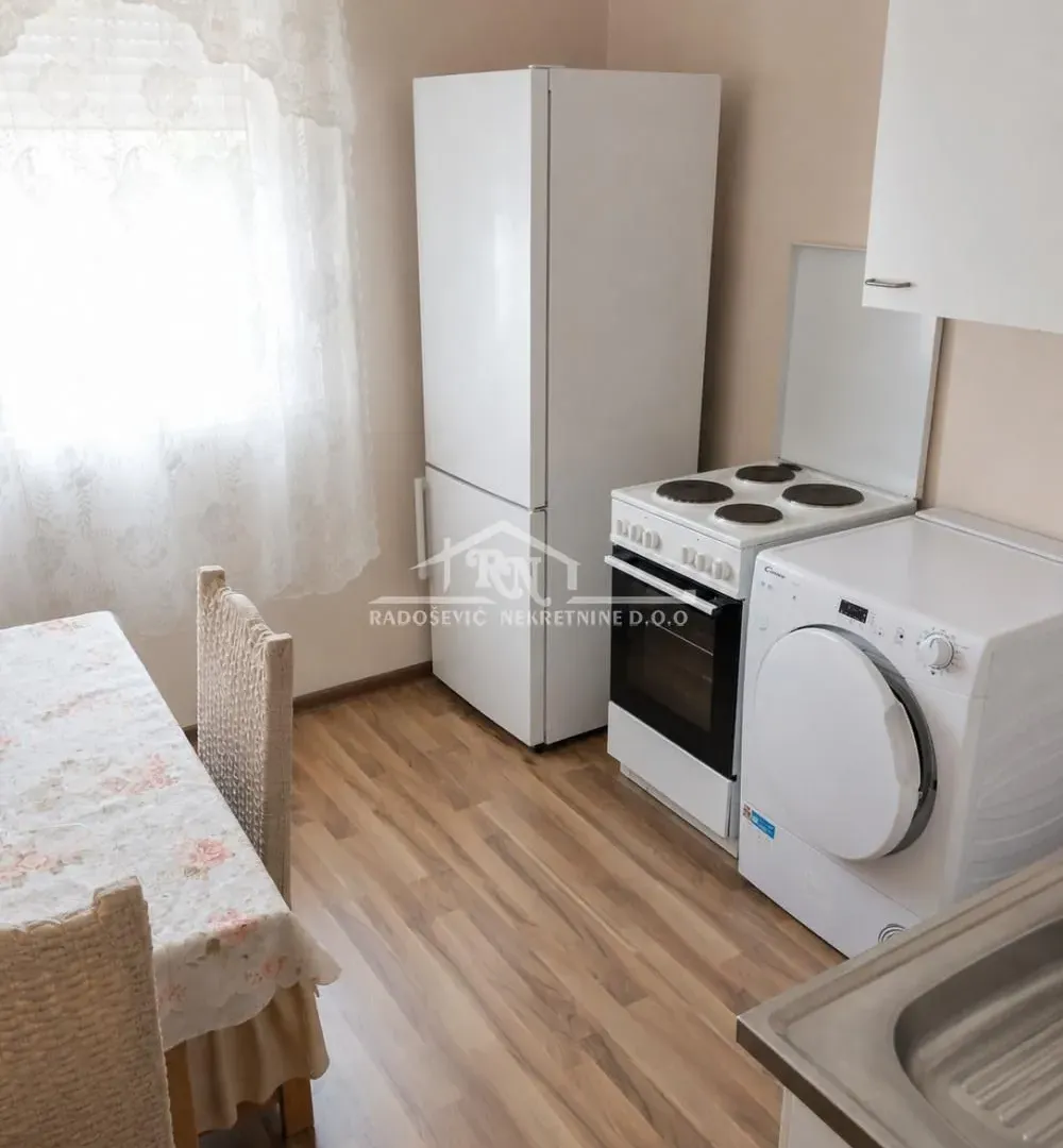 Prodaja, kuća, 332m², Čukarica, Beograd