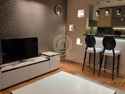 Izdavanje, četvorosoban stan, 90m², Sajmište, Novi Sad - image 6