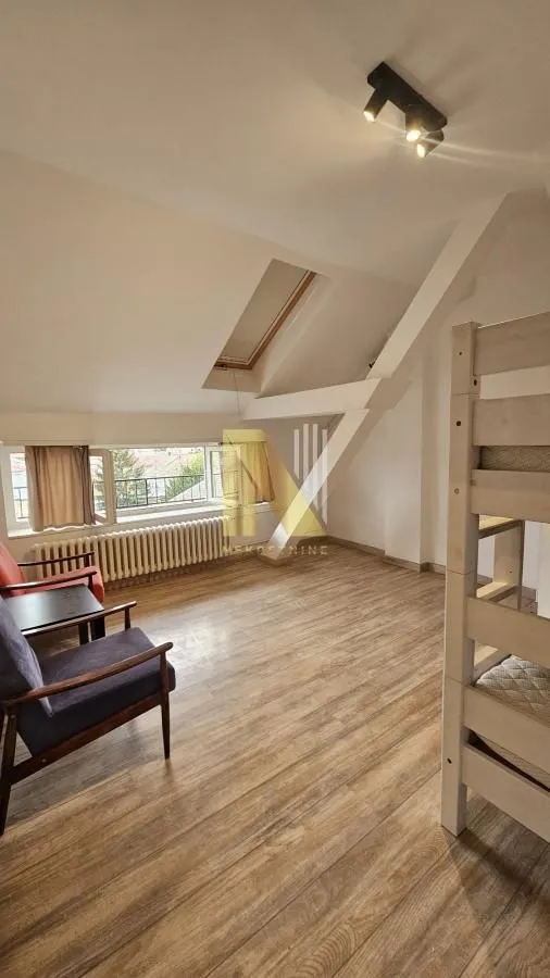Prodaja, trosoban stan, 83m², Centar, Novi Sad
