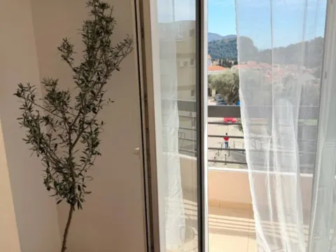 Sale, one bedroom apartment, 26m², Petrovac, Budva - image 11