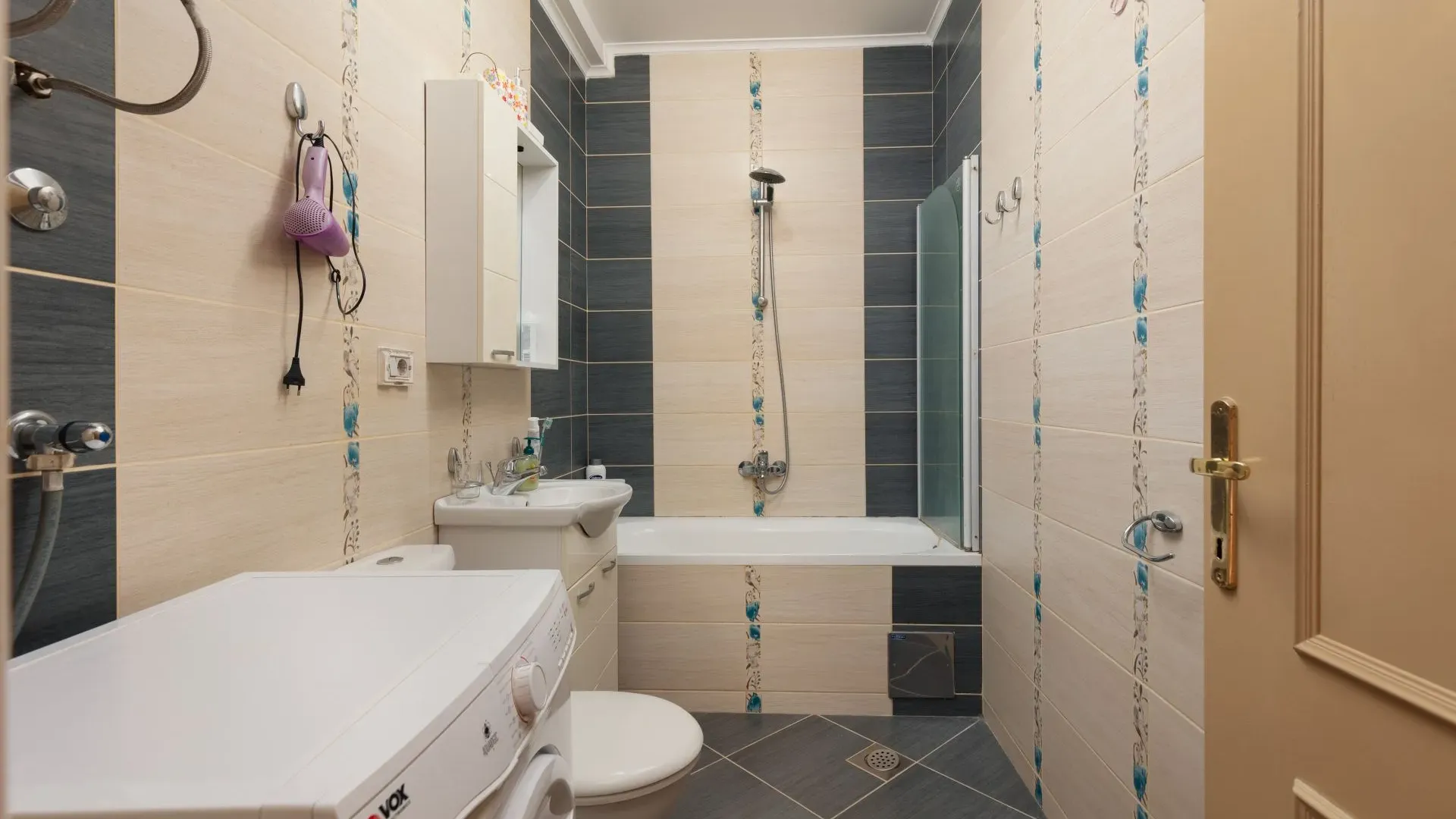 Prodaja, stan, 106m², Tivat, Crna Gora