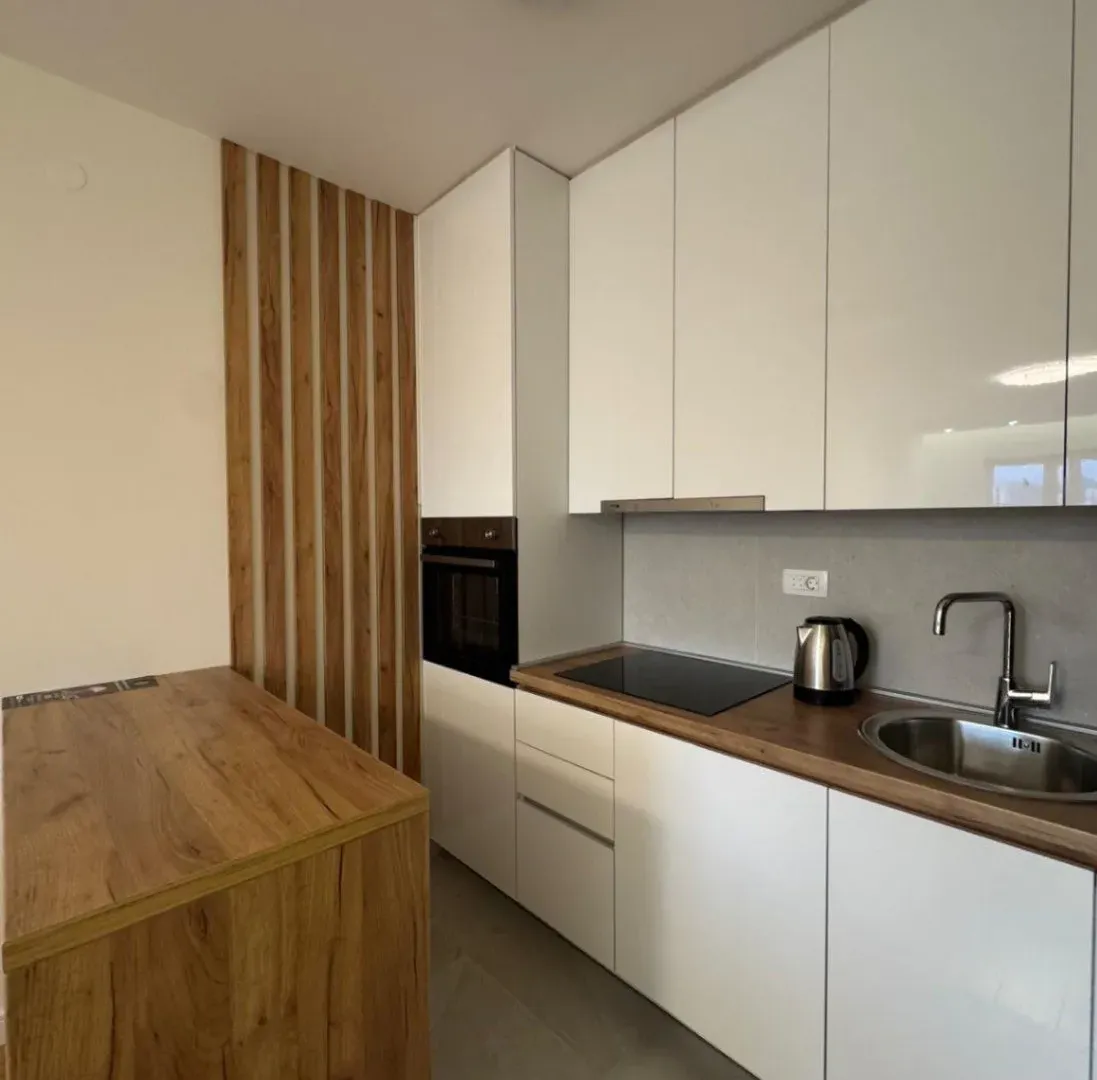 Rent, two bedroom apartment, 72m², Central Point, Podgorica