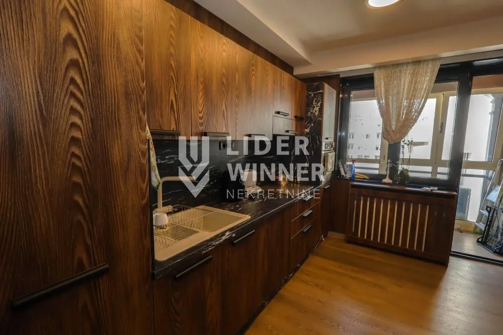 Sale, four bedroom apartment, 160m², Vračar Centar, Vračar Sve Podlokacije