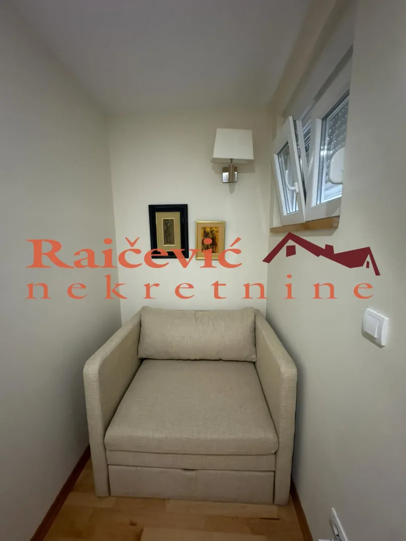 Prodaja, garsonjera, 19m², Stari Grad, Beograd