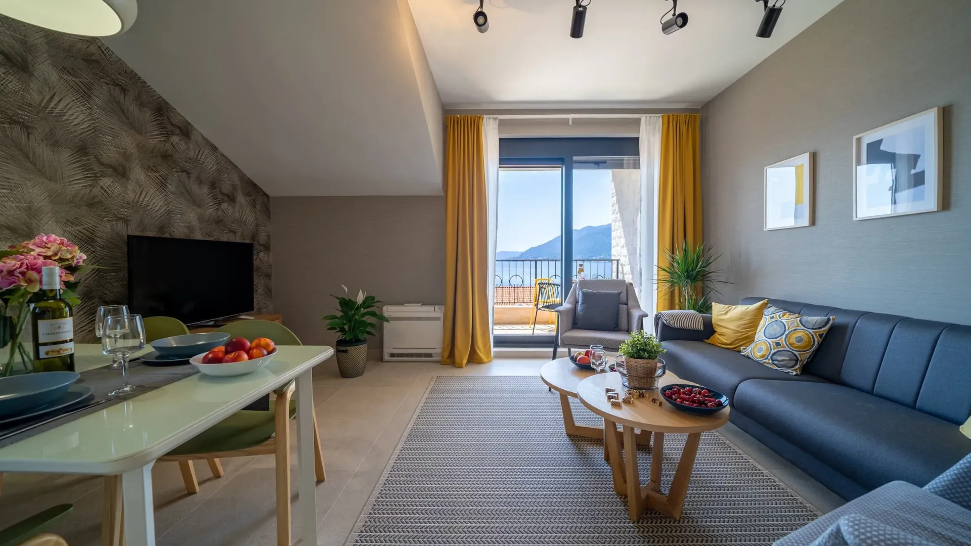 Izdavanje, dvosoban stan, 58m², Donja Lastva, Tivat