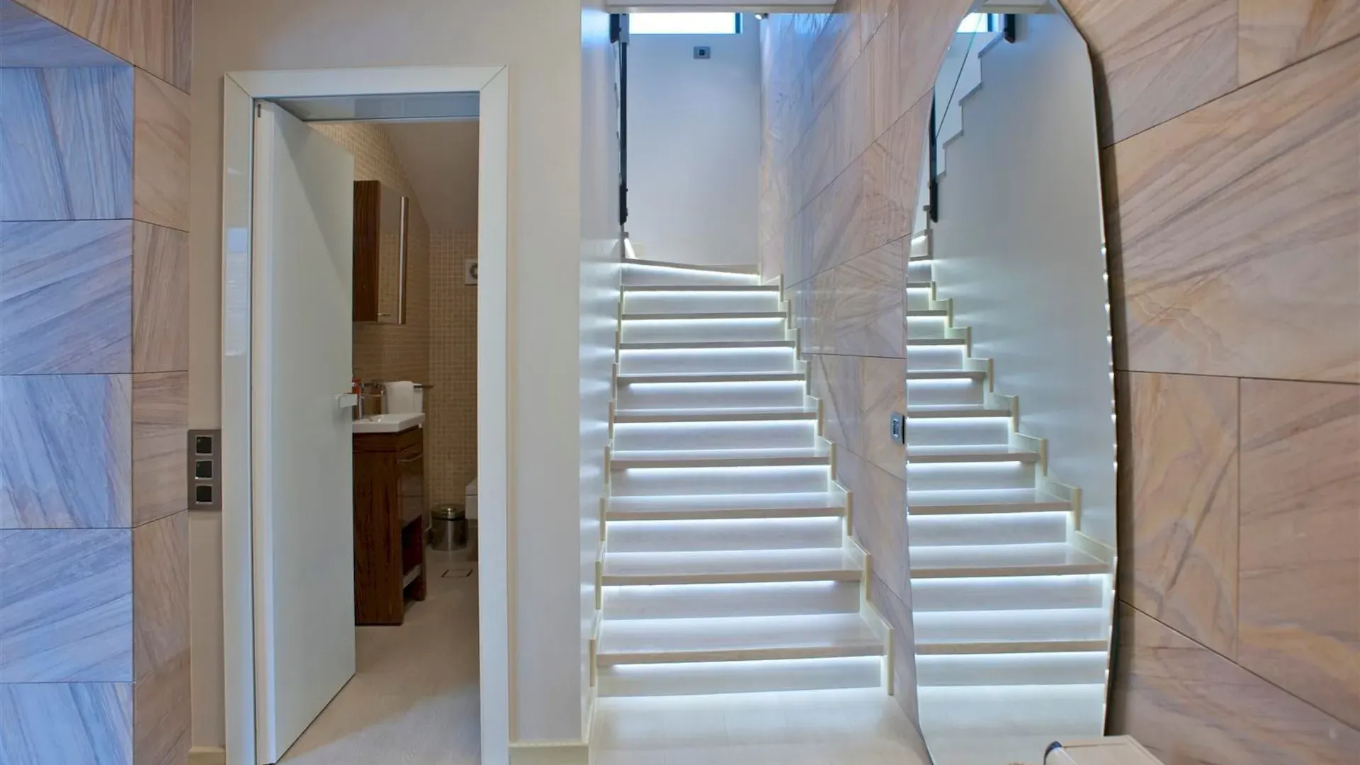 Prodaja, kuća, 1200m², Tivat, Crna Gora