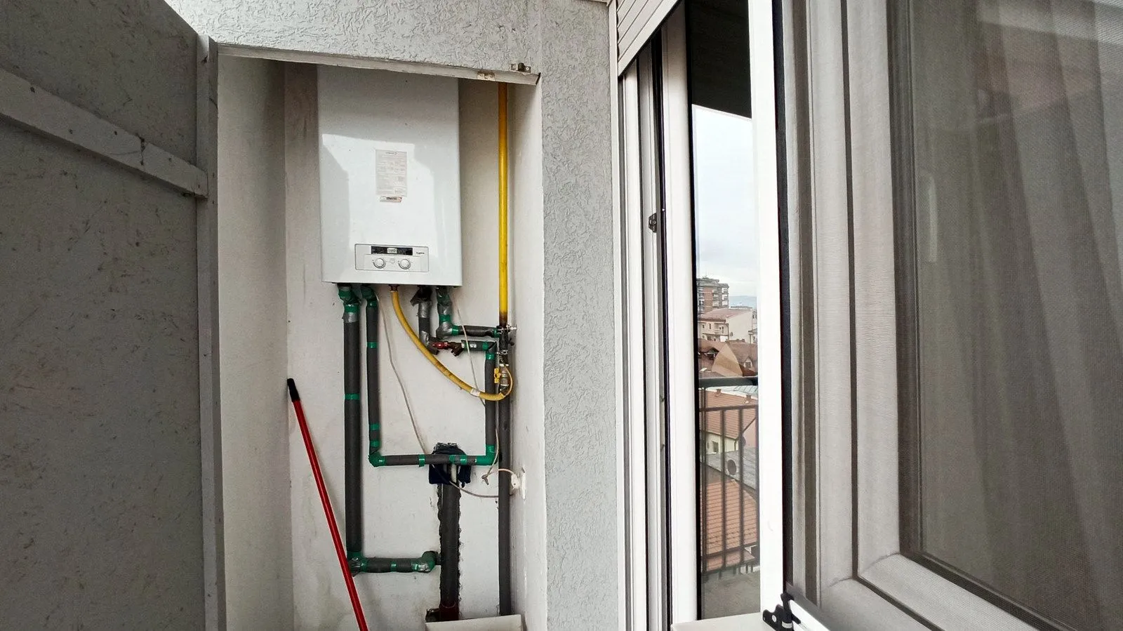 Prodaja, četvorosoban stan, 111m², Centar, Loznica