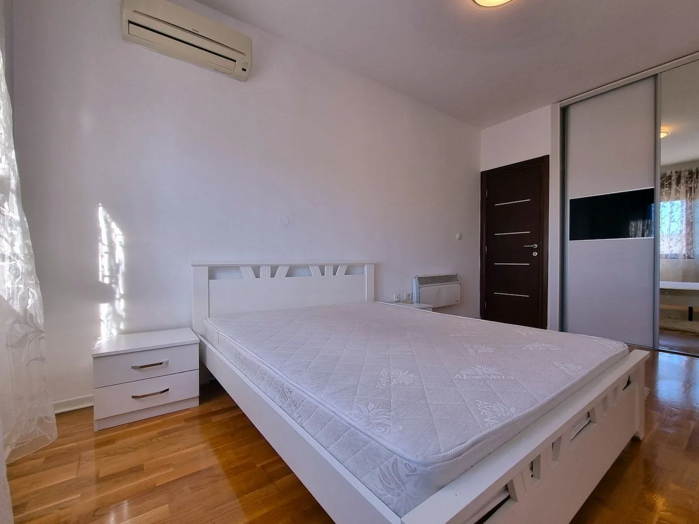 Izdavanje, stan, 90m², Preko Morače, Podgorica