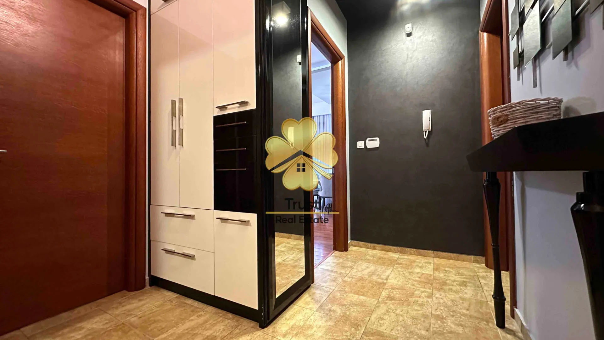 Rent, two bedroom apartment, 80m², Momišići, Podgorica