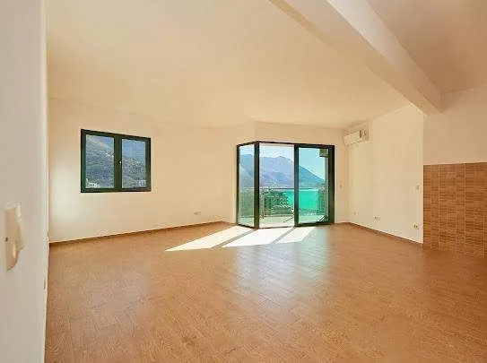 Prodaja, dvosoban stan, 85m², Ivanovići, Budva