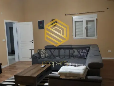 Izdavanje, kuća, 140m², Cijevna, Podgorica - image 2