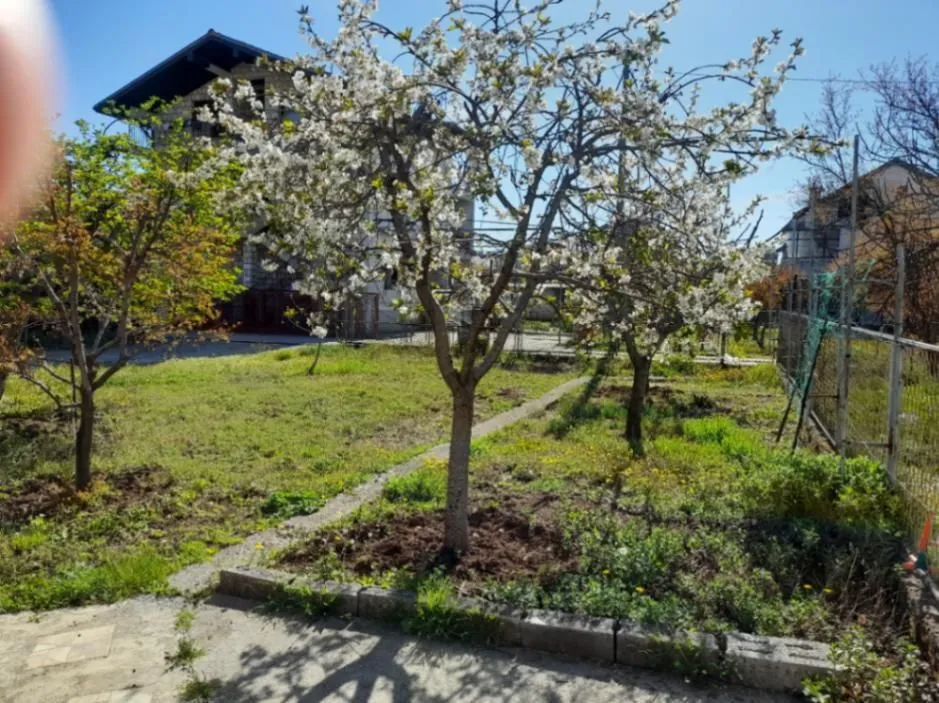 Sale, house, 175m², Tološi, Podgorica
