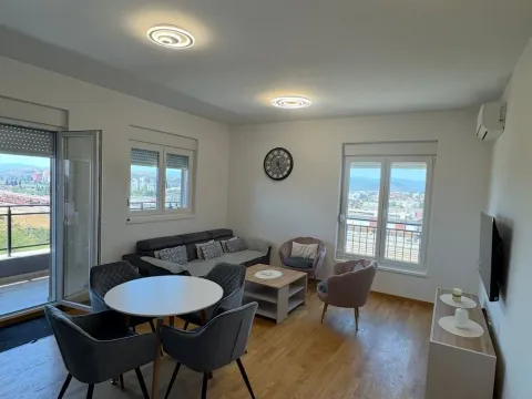 Izdavanje, dvosoban stan, 65m², Stari Aerodrom, Podgorica - image 3