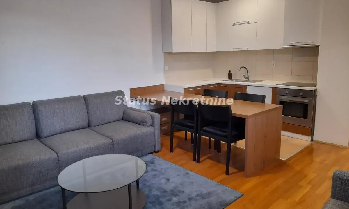 Prodaja, jednosoban stan, 42m², Sajmište, Novi Sad