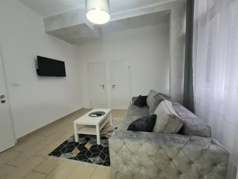 Sale, two bedroom apartment, 55m², Budva, Crna Gora - image 8
