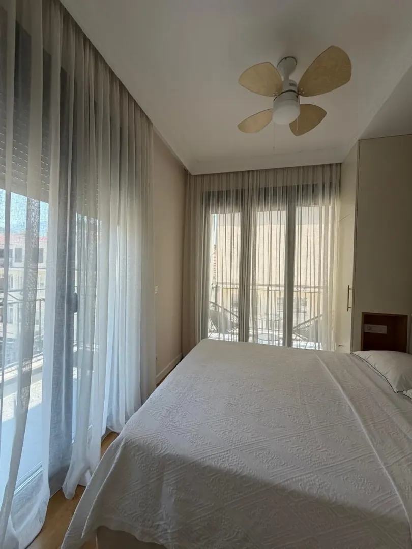 Rent, one bedroom apartment, 51m², Centar, Tivat
