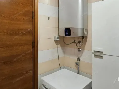 Prodaja, dvosoban stan, 56m², Stari Aerodrom, Podgorica - image 18